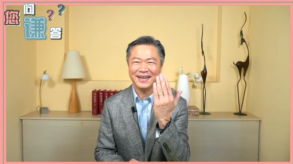 恭喜琴謙一生！中天主播周玉琴「甜秀婚戒照」二婚嫁64歲名嘴　「求婚過程首公開」媽媽、孩子神助攻