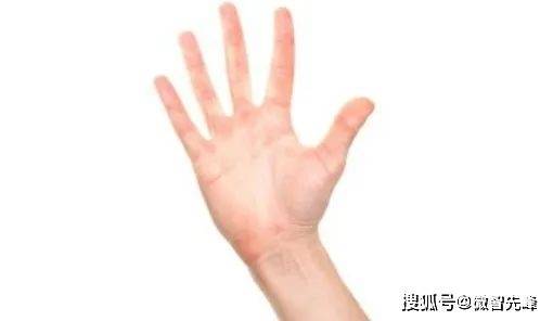 不簡單！腳有這4種特徵的人「是富貴命」　不管現在多窮「早晚會發大財」不愁沒錢花