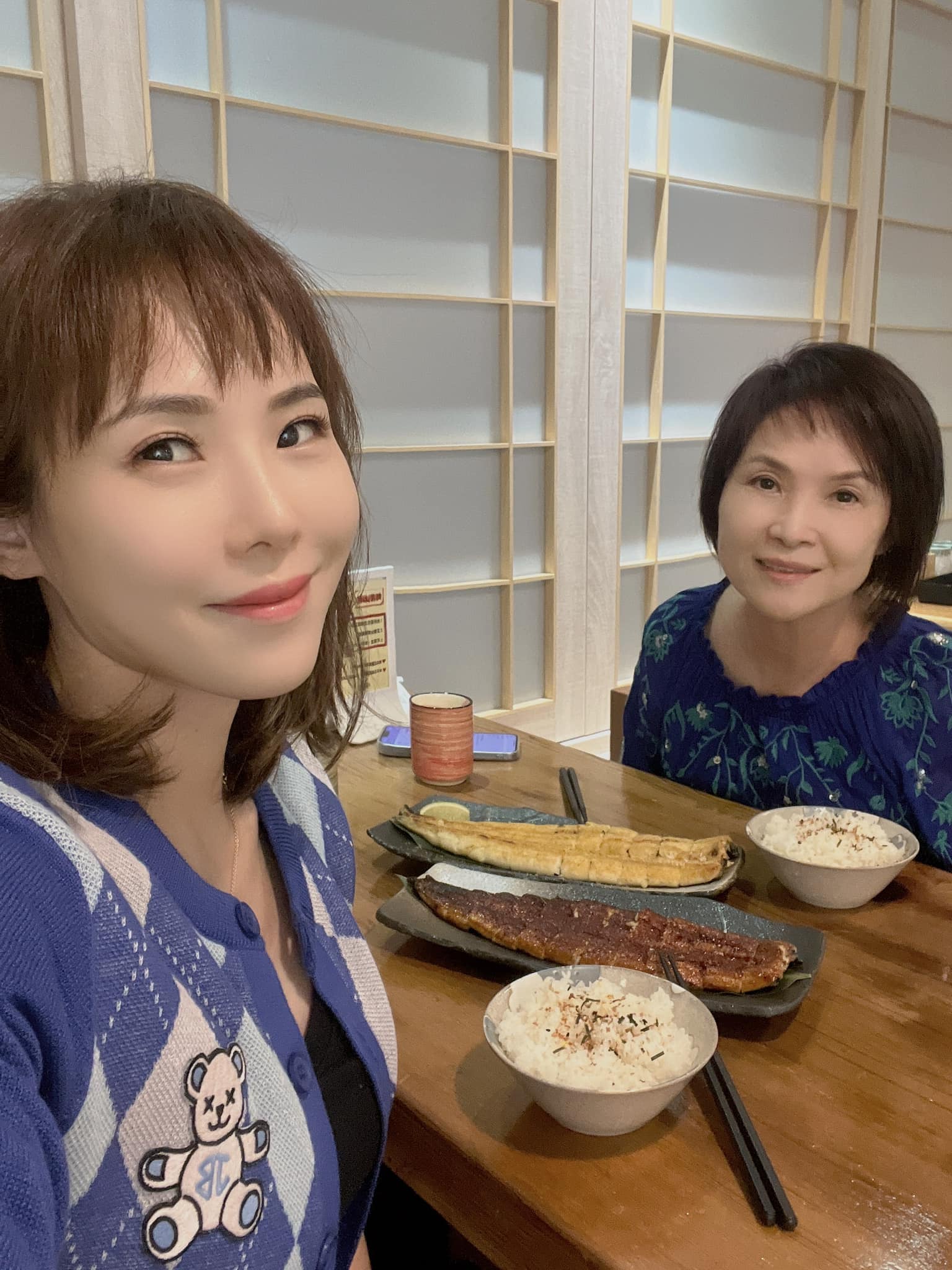 不在自家烤肉！吳申梅中秋「帶母出門吃大餐」：這才是放假　大吃大喝「曝關鍵秘訣」保持好身材