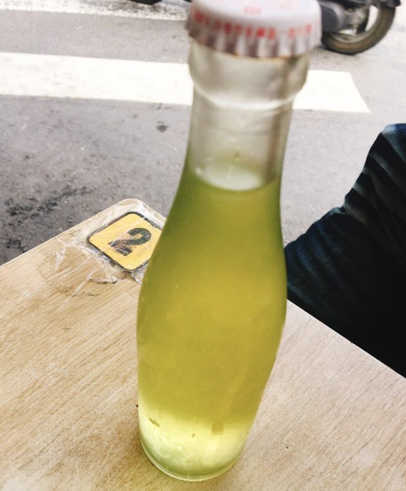 經典童年回憶！她到台南「花20元買阿婆尿」口感好特別　行家一看大驚「只有當地限定」：小時候最愛