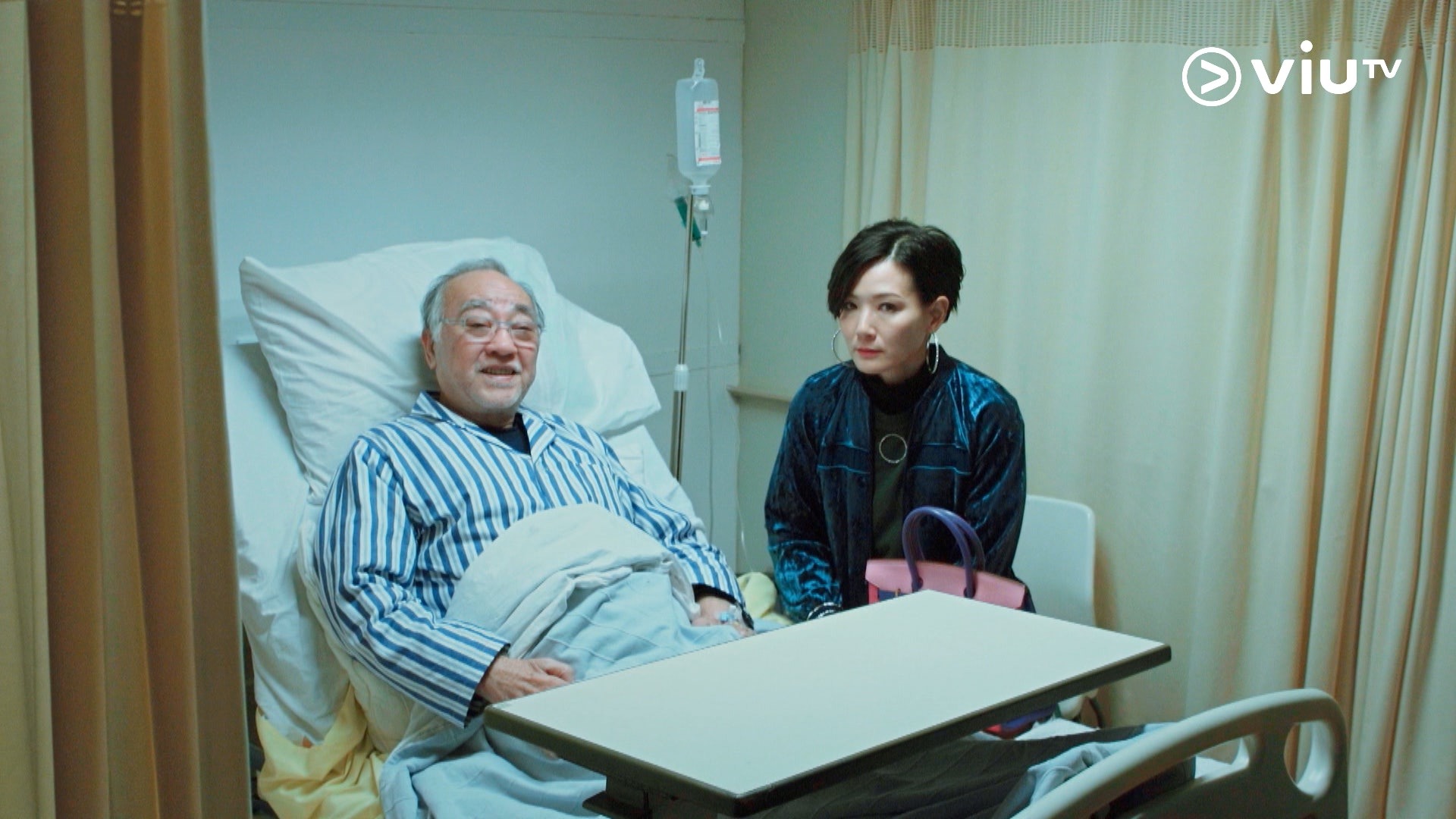 滿滿福報！84歲爺爺重症三期「5兒女輪班照顧」紀錄病房日誌　「病情逐日好轉」體悟：銀耳燕窩比不上陪伴