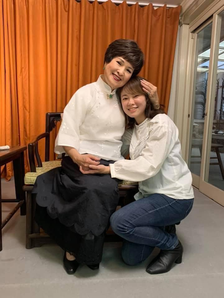 被評為人間國寶！76歲女星自嘲是「不識字教授」連女兒都佩服　唱戲學做人「潛心交棒傳統」
