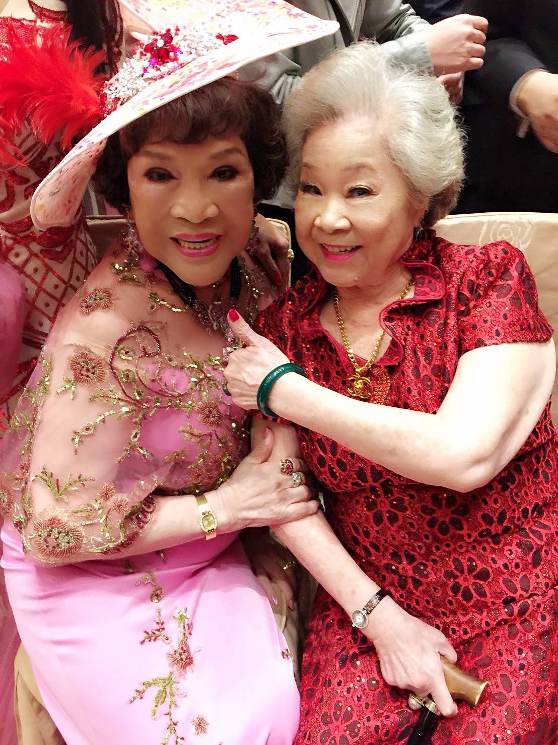 神隱4年！89歲素珠阿姨昔「暴瘦一圈」拄拐杖走紅毯　「中秋節失約」知情人士曝近況