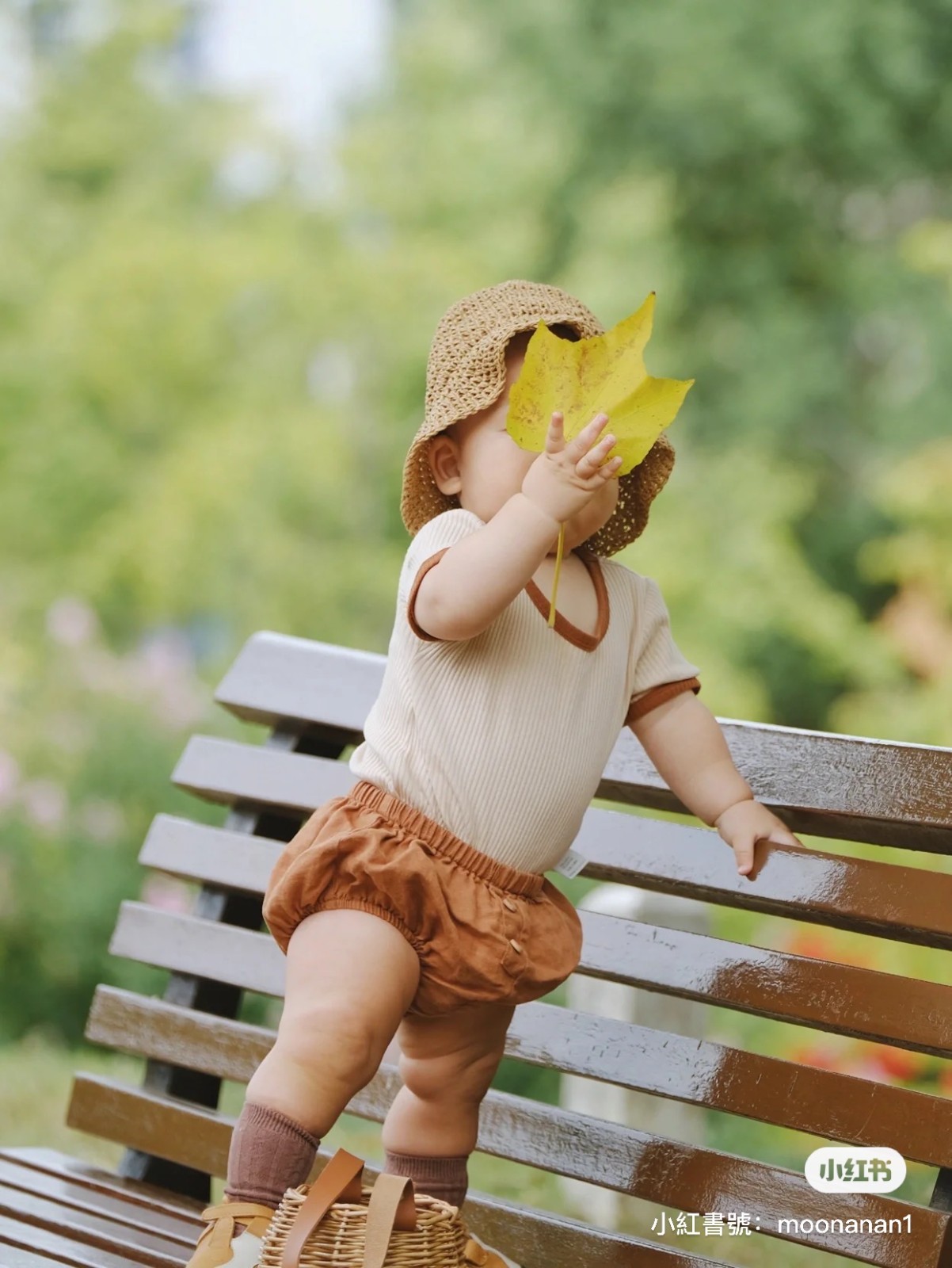 偷戳肥嫩小腳腳❤️小寶寶「化身毛茸茸泰迪熊」冬天超暖和 媽媽曬出「肉嘟嘟正臉照」嘴邊肉太犯規