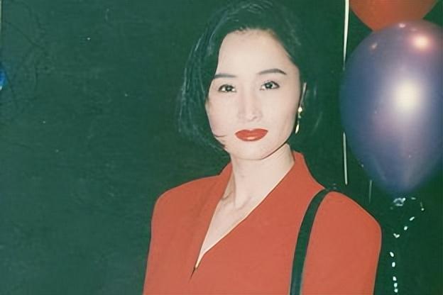 和曾國城談戀愛！女星被帶去見父母「最後卻嫌棄分手」　如今傳「失去生育能力」：被元配打成重傷