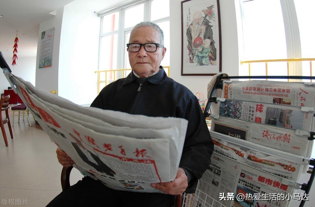 為何如今「晚年單身老人」都偏愛請看護？工作10年住家看護「說出實情」：很多不是為了養老