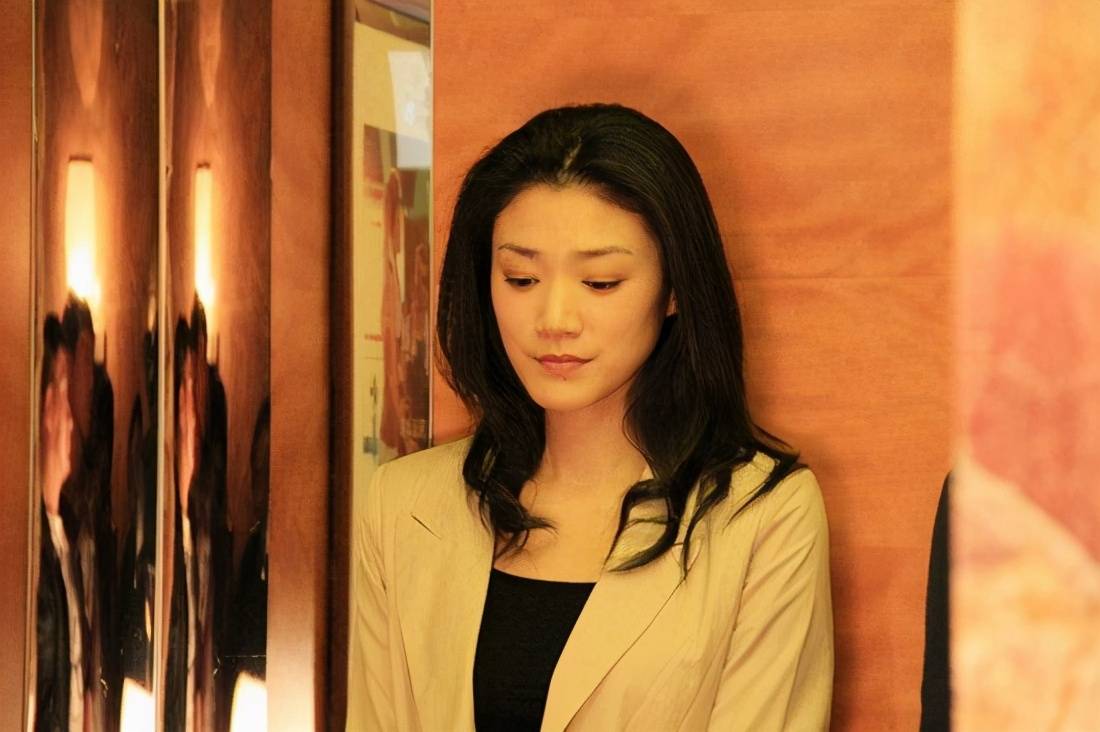太討厭女婿！從小被當公主捧「婚後父女沒來往20年」　爸爸病倒後「她病榻前淚崩」懊悔不已