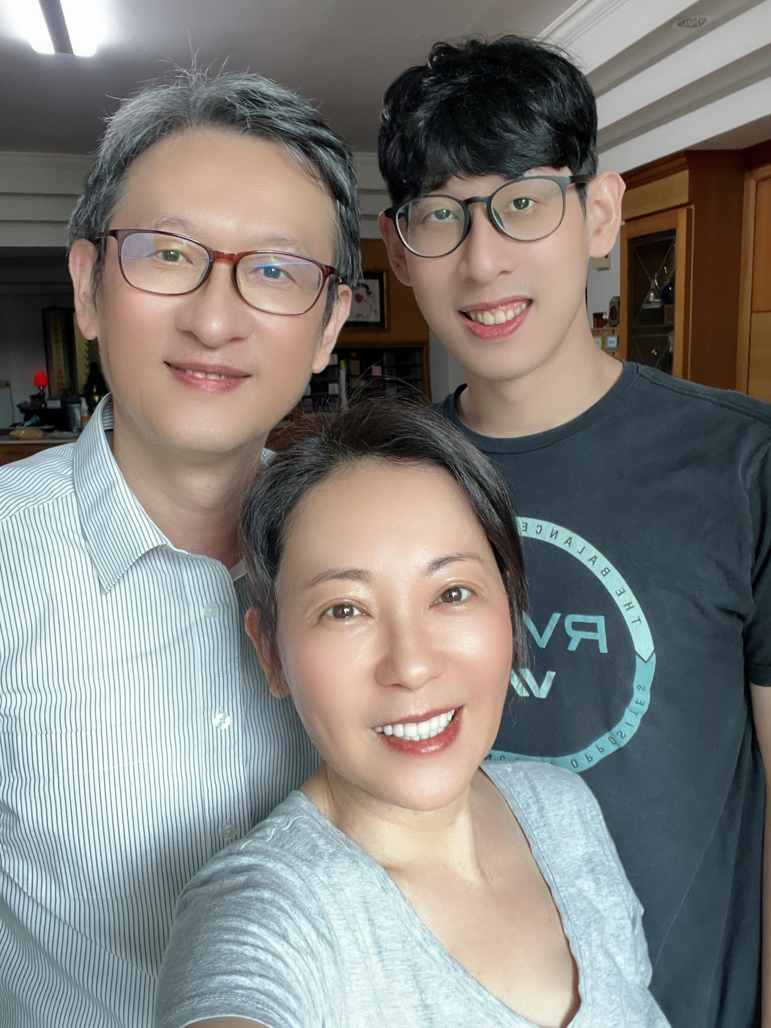 從不過問感情！況明潔抓包兒子戀愛「全家她最早知道」　當開明繼母「唯一禁忌嚴格禁止」對雙方都好
