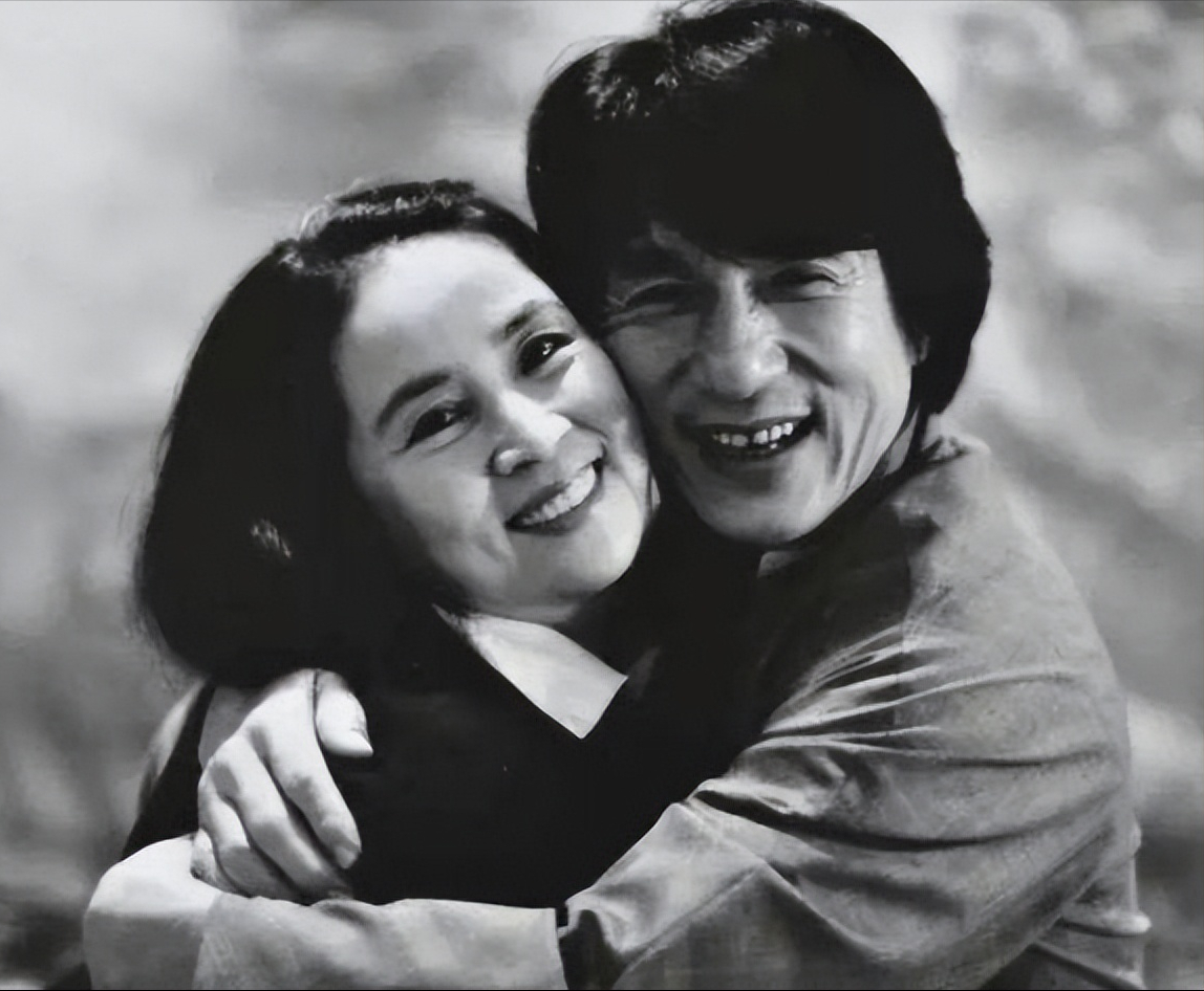 苦盡甘來！巔峰時期息影「成龍提防她20年」　一通電話讓成龍「修改遺囑」主動上交財政大權