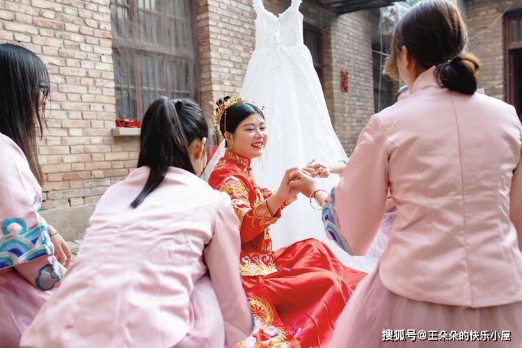 媽媽改嫁後！叔叔「養了我20年」　出嫁當天發現「他寫的日記」我震驚不已