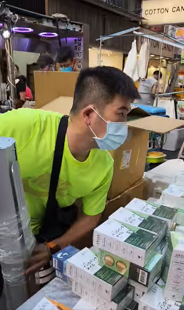 欠債8百萬！馬國畢棄直播叫賣「饒河夜市擺攤求生」　「想給爸媽好生活」親曝收入近況：希望2年還完
