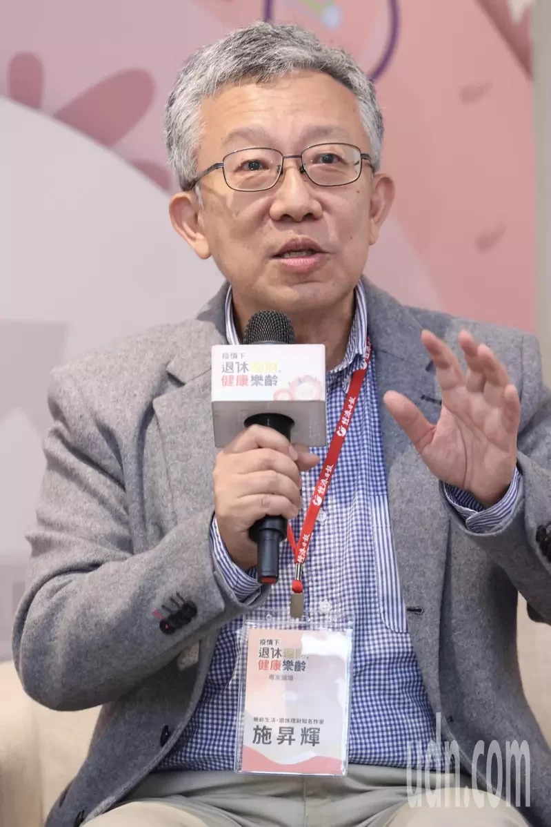 身為唯一的子女！作家坦言「半夜最怕接到爸媽電話」　遺憾「雙親23天內接連離去」心彷彿空了