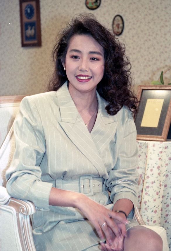 恭喜！校園美女始祖「開心升格婆婆」奔六近照曝光　「凍齡臉蛋不輸媳婦」興奮喊：多了個女兒