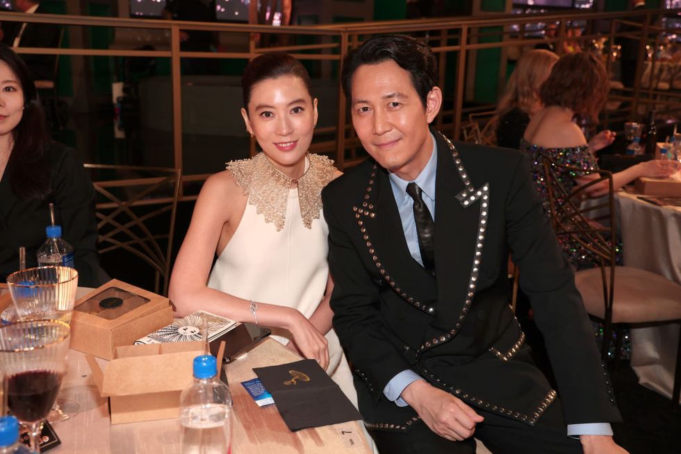 情牽17年！《魷魚遊戲》男主角「私下約會被目擊」　女友超狂身分「前三星媳婦、拯救家族企業」
