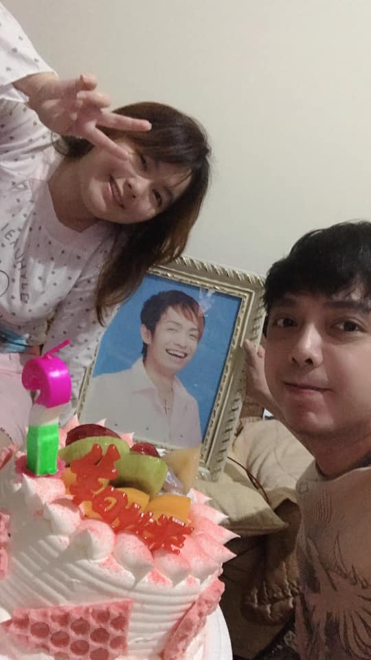 身兼多職養家！43歲男星單親養女「被目擊在飯店當櫃台員」　「本人證實已上班2個月」月薪曝光