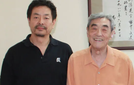 弟弟早走！69歲老戲骨「數十年如一日照顧弟媳」　「一人盡兩人孝」照顧年邁雙親不敢老去