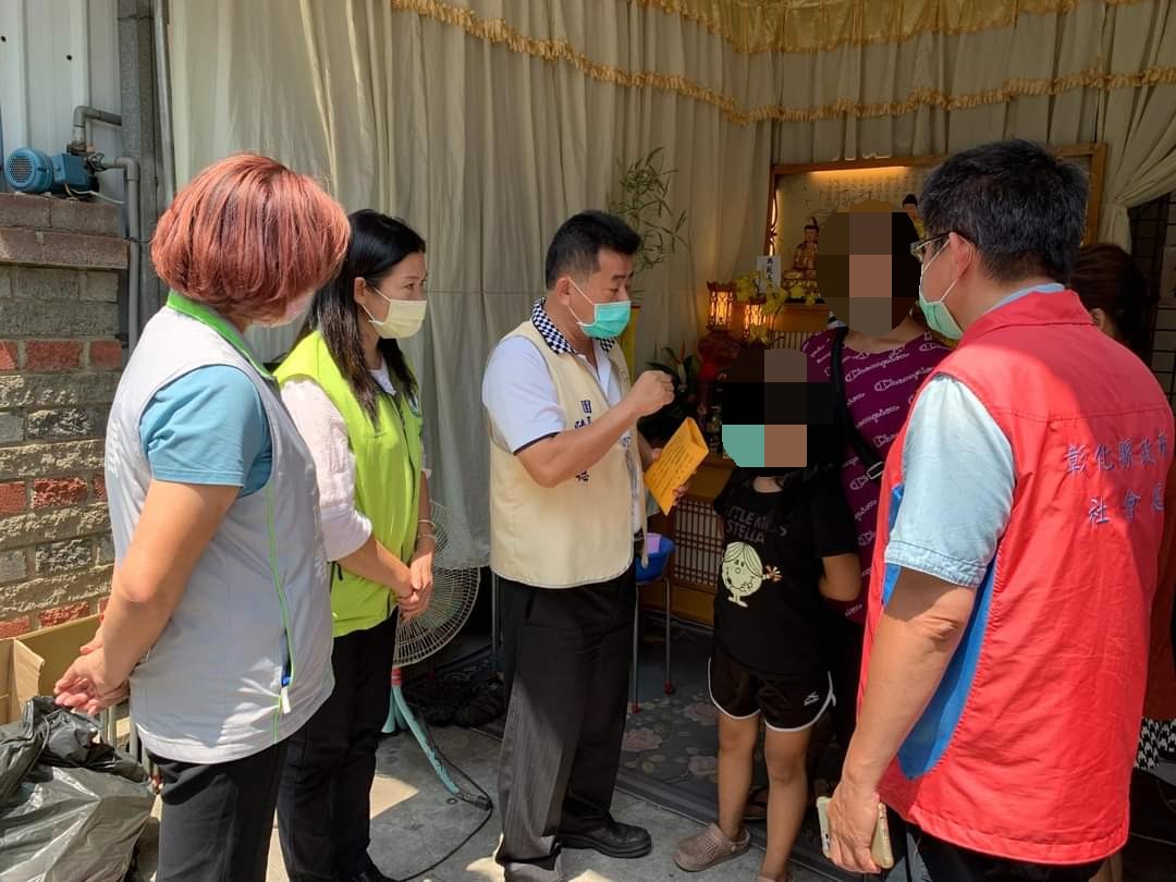 台灣好有愛！「彰化小兄妹喪父」湧60萬捐款　車行老闆霸氣出手「無償栽培到大學」
