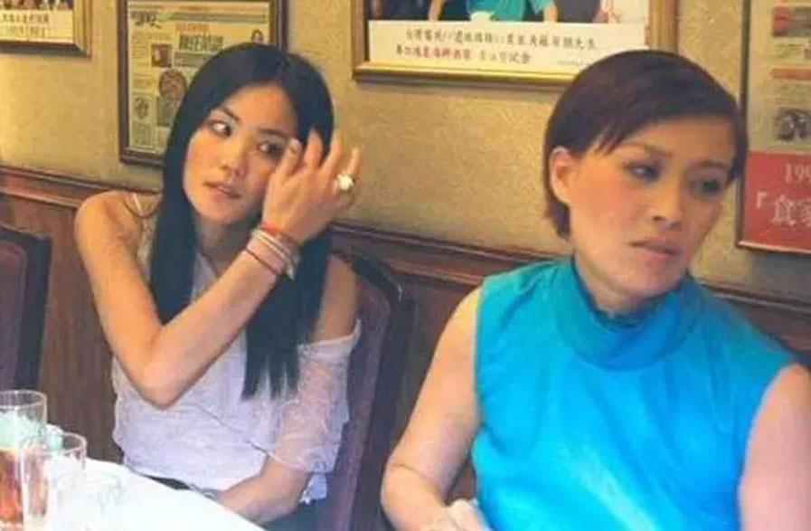 打敗王菲成功上位！不後悔「從王菲手中搶走他」　離婚19年後「看透婚姻」與女兒共度餘生