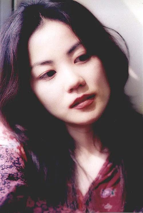 打敗王菲成功上位！不後悔「從王菲手中搶走他」　離婚19年後「看透婚姻」與女兒共度餘生