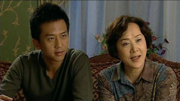 發現兒子搞外遇！66歲母親好苦惱「想介入又怕家庭破碎」　心理師點出關鍵「和媳婦站同一陣線」