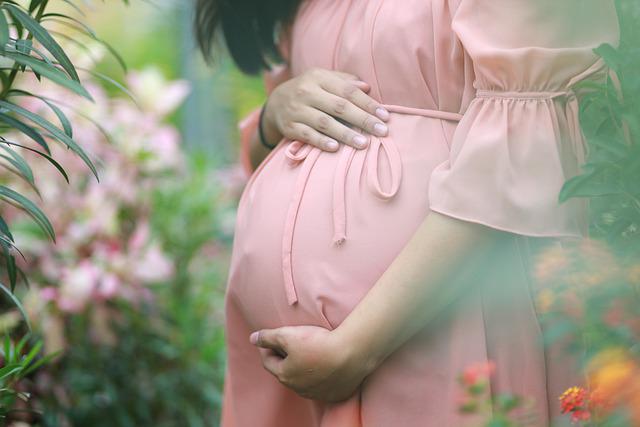 惡露結束就同房！28歲新手媽「剖腹產3個月又懷孕」　一照超音波「連醫師都嚇傻」結局曝光