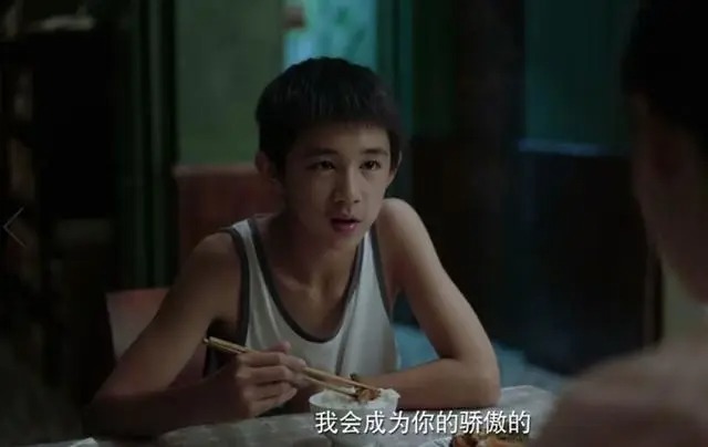 父母離異！孩子寫下「心碎作文」：媽媽成了別人的媽媽　3年後看透「承諾全跳票」句句戳心