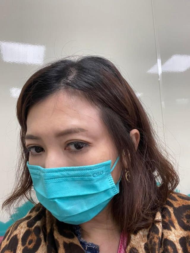 家庭爆發衝突！49歲八點檔女星驚吐「遭媽媽拿菜刀砍傷」獨自就醫　「忍痛縫完21針」肌腱差點不保