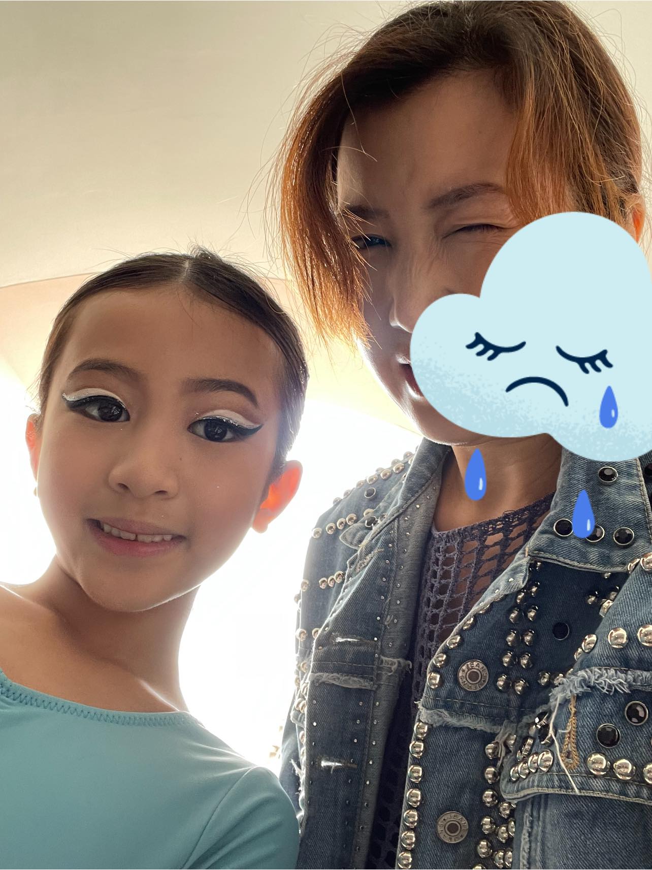 家庭爆發衝突！49歲八點檔女星驚吐「遭媽媽拿菜刀砍傷」獨自就醫　「忍痛縫完21針」肌腱差點不保