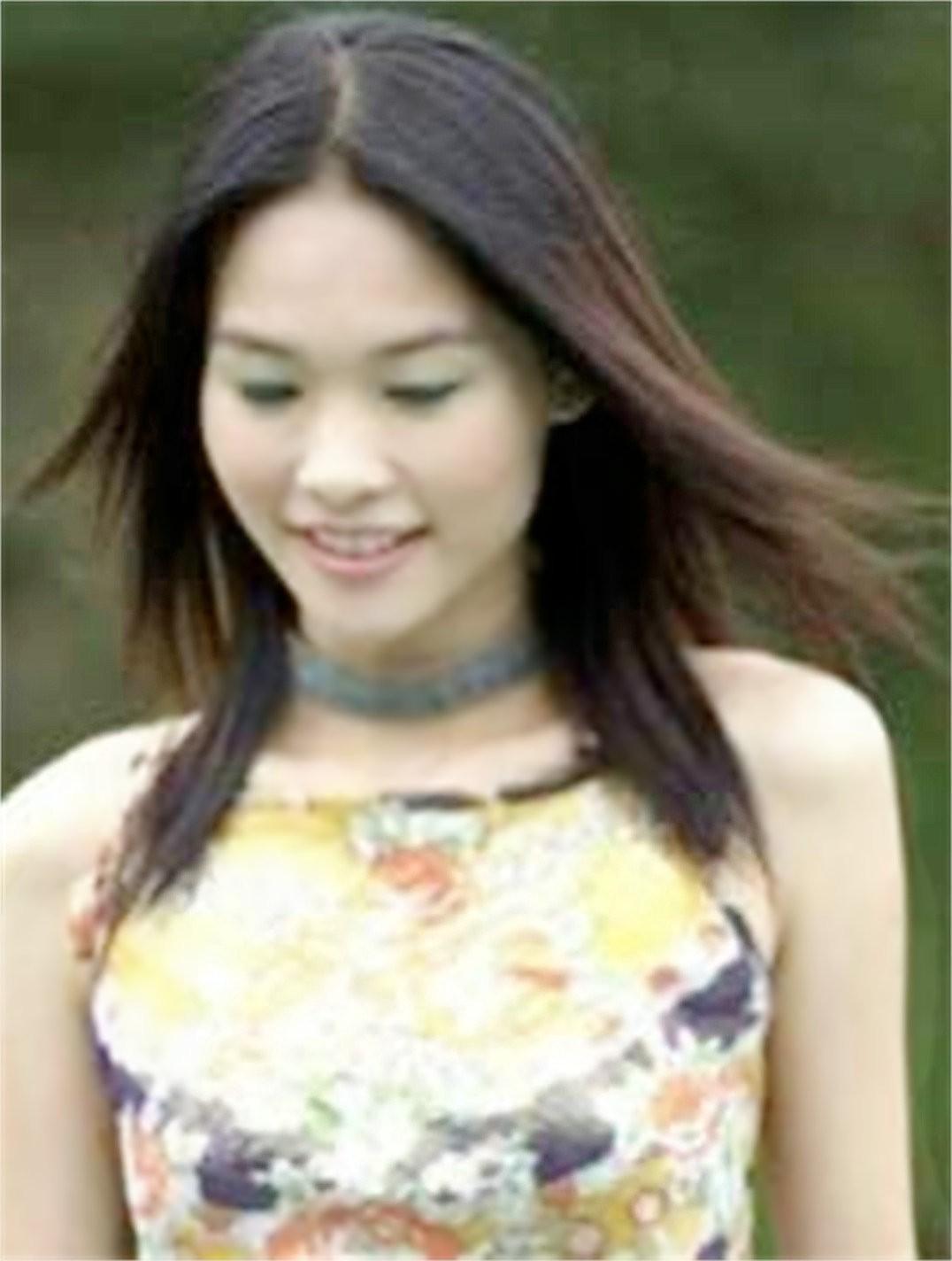 51歲天后變瘋女「被送進精神病院」！為愛癡狂淪落街頭　被家人奪走財產：將一手好牌打爛