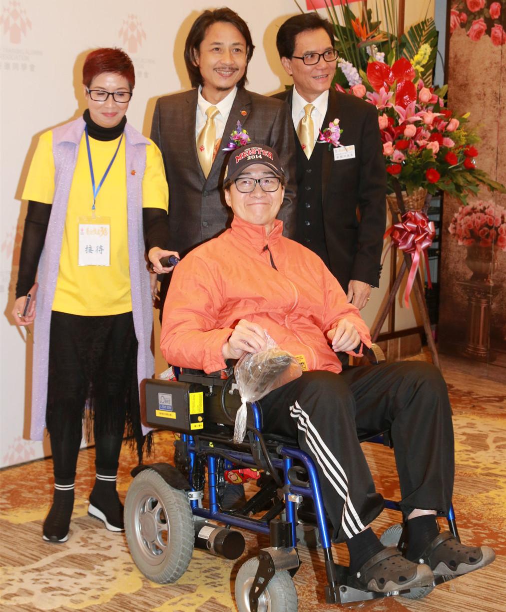 天無絕人之路！66歲綠葉王「確診漸凍人」病情變嚴重　「演藝圈大咖伸援手」誓言不向命運低頭