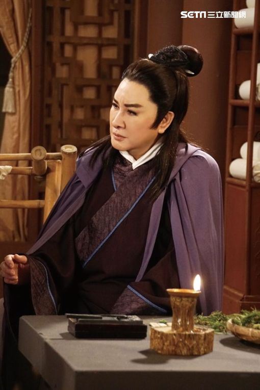 向恩師道歉！陳亞蘭「兩度淚灑攝影棚」為歌仔戲已家財散盡　「暫住楊麗花家」感慨：怕無能為力傳承下去