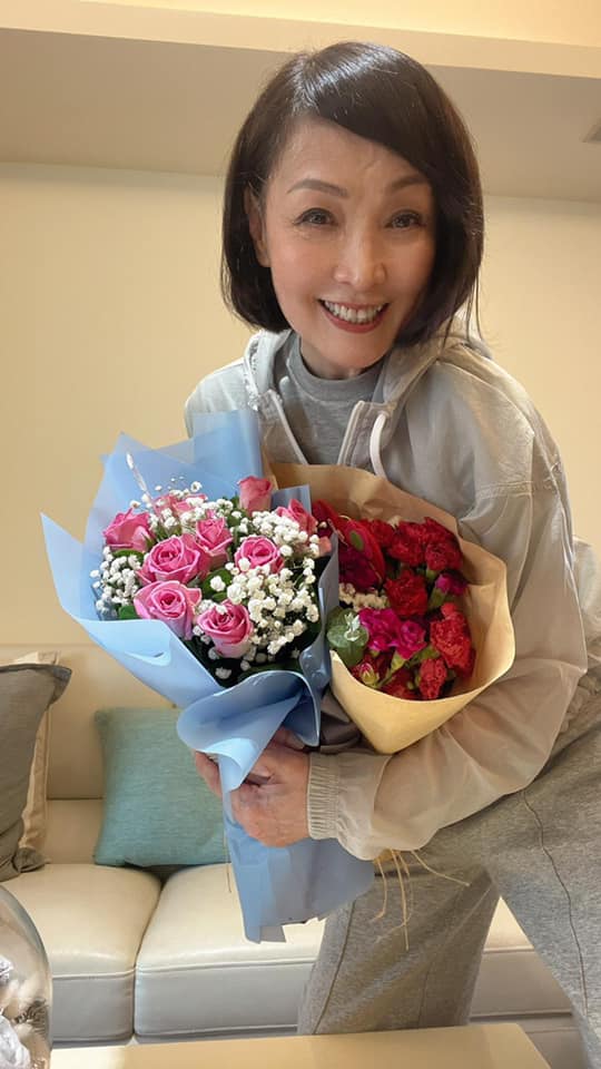 誓言一路玩到掛！資深女星三度罹癌「瞞全部人跑去玩」不想掃興　「瀟灑預立身後事」堅持三不要