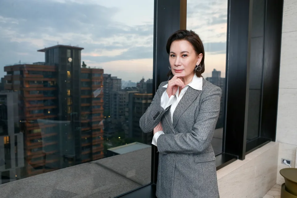 把養老金花光！陳亞蘭患僵直性脊椎炎「忍背痛上工不敢休」　打拼半輩子「只拍1部戲就花光」現住恩師家