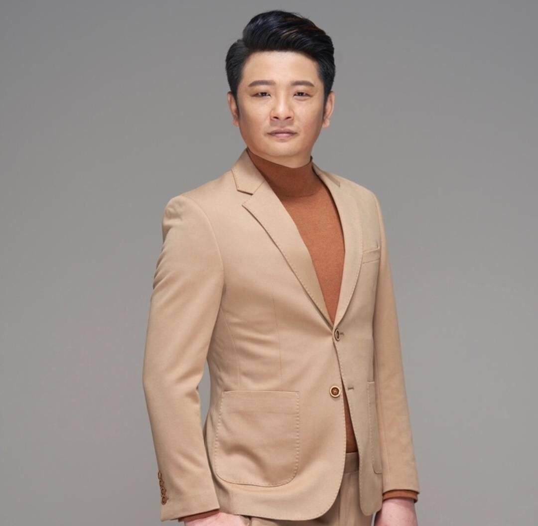 經濟權交太座！本土男星「每月開銷至少20萬」努力扛家計　「心疼妻生2兒傷身」結紮不敢再拚