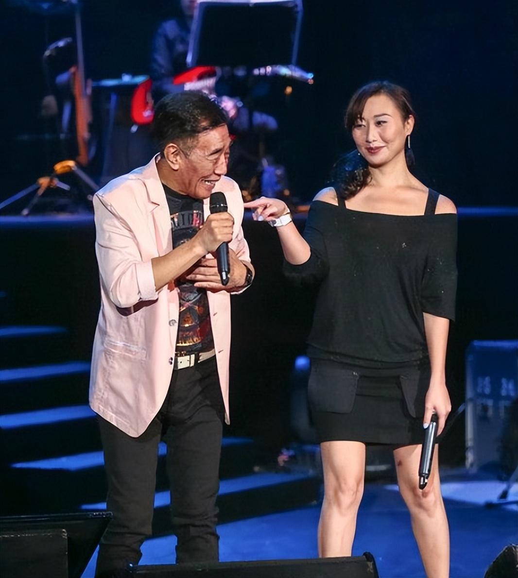2婚2離！82歲歌王因事業「2次放棄家庭」　再婚娶「小33歲的女兒閨蜜為妻」結婚近況曝光