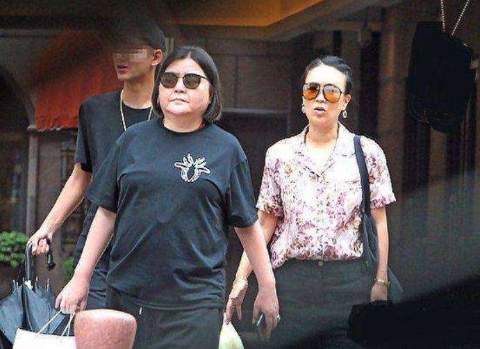 她捧紅王菲那英！冒險從黑道手中「救下林志玲」　卻幫人「養18年兒子」60歲至今未婚 