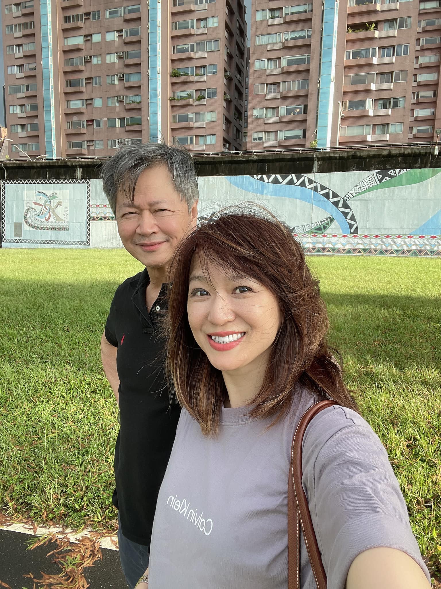 絕不惹周玉琴生氣！賴岳謙再放閃「求生慾爆發」曝愛妻守則　64歲喜迎第二春「網喊太配了」