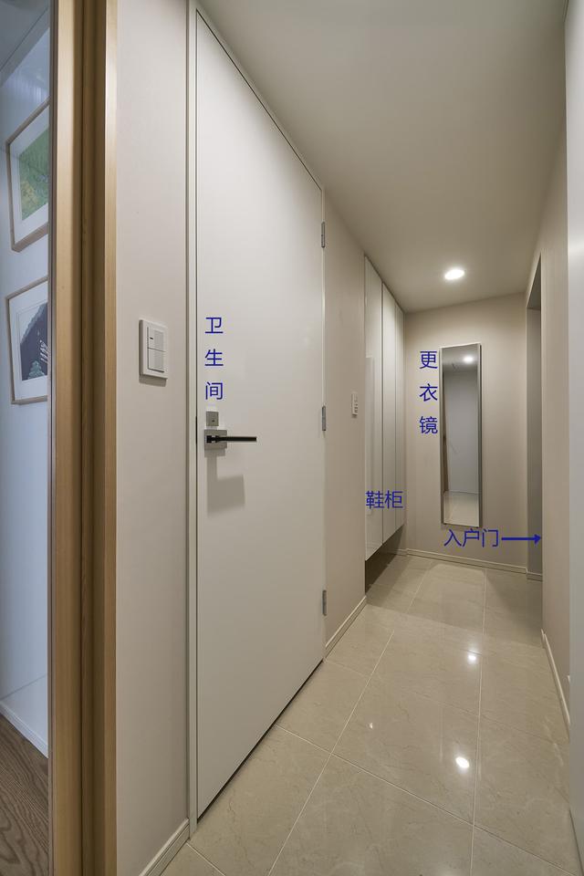 理想中退休宅！老夫婦「住16坪極簡小家」布置耐看又舒適　「開放式客餐廚」空間感大增亮點在窗邊