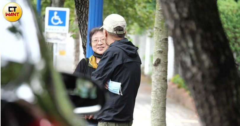 疑患帕金森氏症！75歲侯孝賢「病痛纏身40年」身形暴瘦　遭傳「記不住人名」健康狀況曝