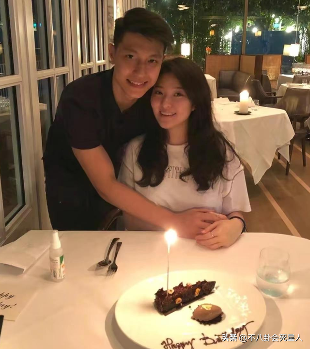 老來得女！金牌綠葉「移民新加坡30年」樂當24孝好爸爸　「買下兩層樓別墅寵妻小」為女砸錢開店