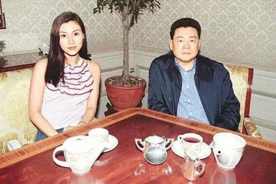 不甩風流父親！正宮媽「過世留下4億給他」　他轉身「把財產全給後母」太有眼光了