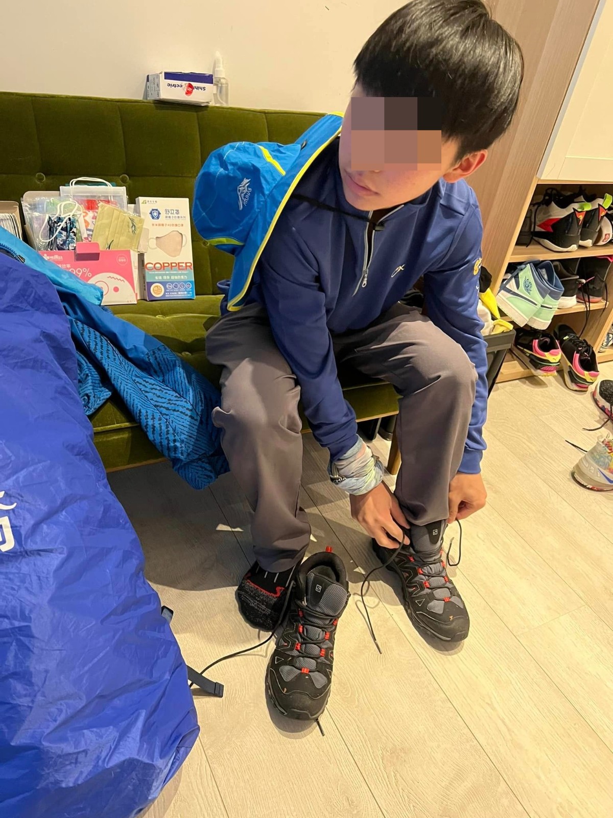 風雨無阻攻頂！陶晶瑩14歲兒「揹10公斤裝備面不改色」攀上合歡山　出門前「李李仁父愛舉動」畫面甜翻