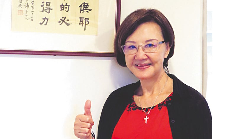 放下最佳女主角光環！金鐘視后「生前當清潔工」雙手洗公廁　彎下腰「投身公益12年」施比受更有福