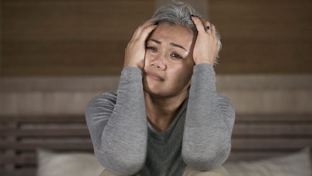 一位61歲阿姨哭訴：我有存款154萬「退休金每月2.2萬」，晚年生活卻過得凄慘「只因走錯2步路」