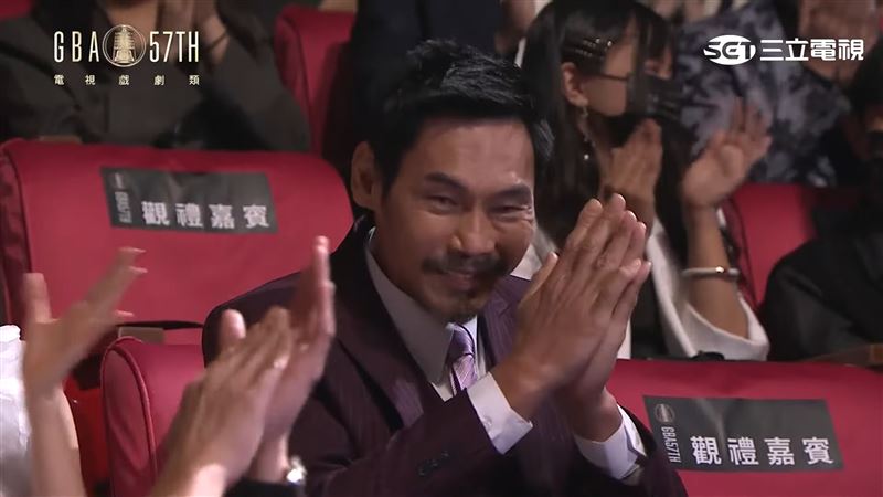 被視金鐘最大遺珠！58歲綠葉男星憶「1年只工作12天」：求收入穩定就好　為「88歲老母」寧睡公司1個月