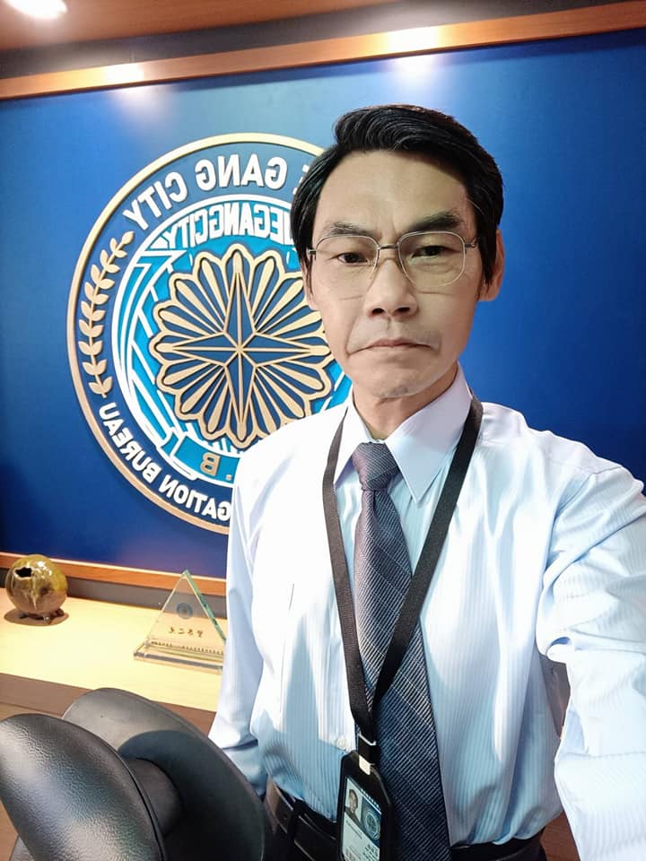 被視金鐘最大遺珠！58歲綠葉男星憶「1年只工作12天」：求收入穩定就好　為「88歲老母」寧睡公司1個月