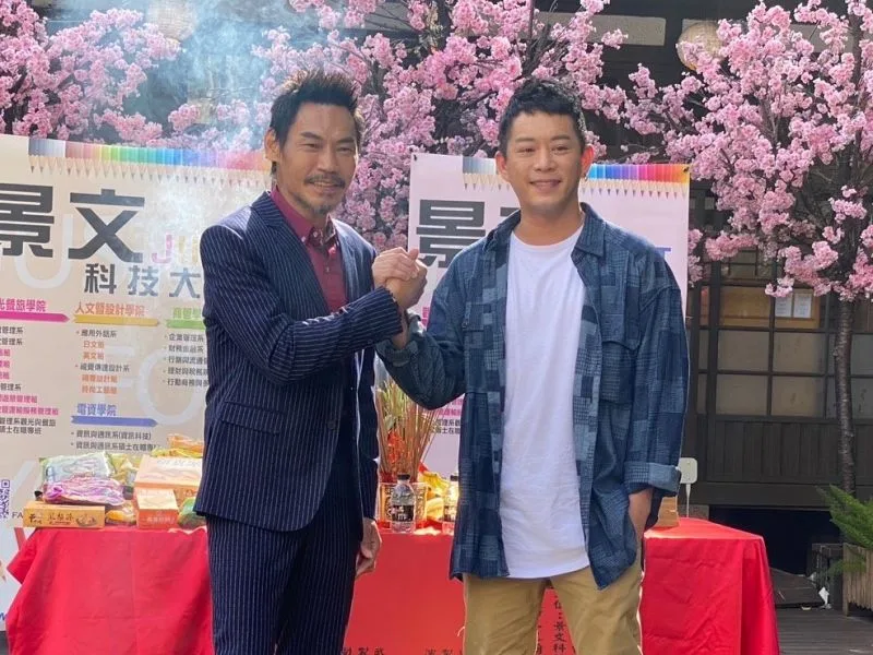 被視金鐘最大遺珠！58歲綠葉男星憶「1年只工作12天」：求收入穩定就好　為「88歲老母」寧睡公司1個月