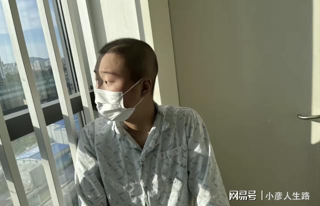 爸媽才剛過世！15歲網紅「罹血癌病逝」親姊心碎痛哭　網不捨喊「厄運專挑苦命人」：他很努力想活下去....