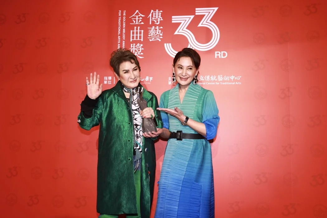 賣3棟房還不夠！陳亞蘭奪視帝「蠟燭三頭燒」翻開行事曆心疼哭了　生日3願望「全獻歌仔戲」拚老命籌1億