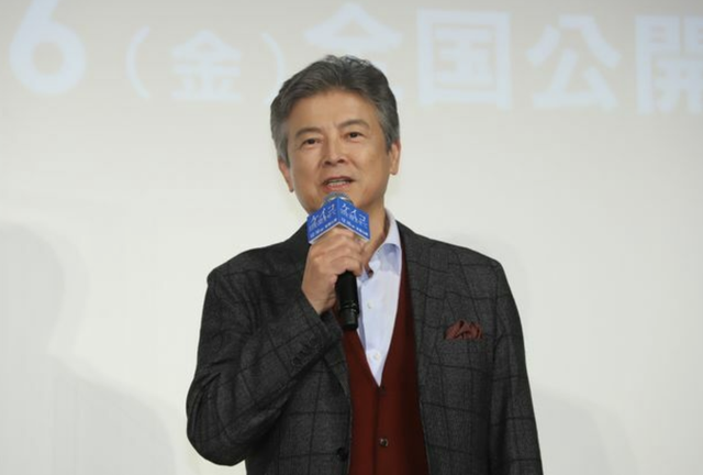 國民模範夫妻！傳奇女星「21歲為愛引退」今年升格當奶奶　「尪也是大咖演員」罕現身魅力依舊